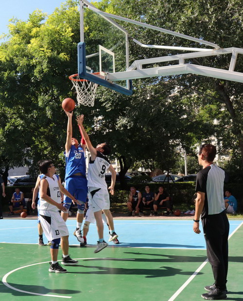 禮贊建黨百年 展現(xiàn)建科風(fēng)采——省建科院第十三屆“奮進(jìn)杯”職工籃球賽開(kāi)幕(圖3) 禮贊建黨百年 展現(xiàn)建科風(fēng)采——省建科院第十三屆“奮進(jìn)杯”職工籃球賽開(kāi)幕(圖3)