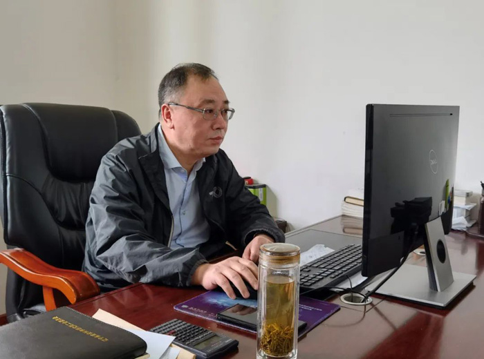 打開思想閘門 讓混改向縱深發(fā)展—省建科院第二黨支部開展解放思想大討論活動(dòng)紀(jì)實(shí)(圖4)