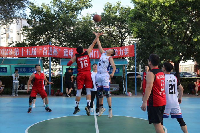 賽場結友誼 合作拓市場——省建科院與中建三局東北分公司開展籃球友誼對抗賽(圖2) 賽場結友誼 合作拓市場——省建科院與中建三局東北分公司開展籃球友誼對抗賽(圖2)